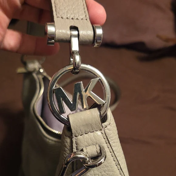 Michael Kors Light Gray Shoulder Bag - Picture 3 of 5